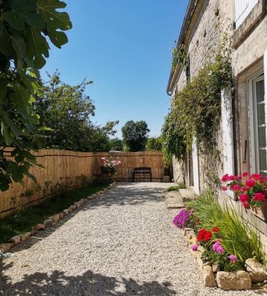 Gîte 4 étoiles avec hébergement insolite - 10 personnes