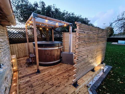 Gîte 4 personnes avec piscine et bain nordique proche des plages du débarquement