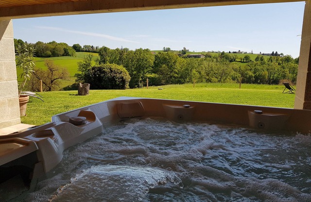 Gîte Cocooning, nature at your feet! * L'Oustal d'André Cantal