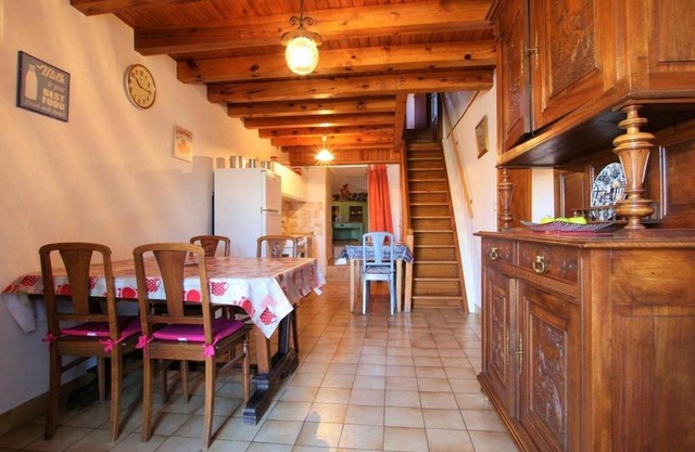 Gîte confortable en hameau calme près du Puy en Velay – 2 chambres, équipement bébé, terrain fermé - FR-1-582-141