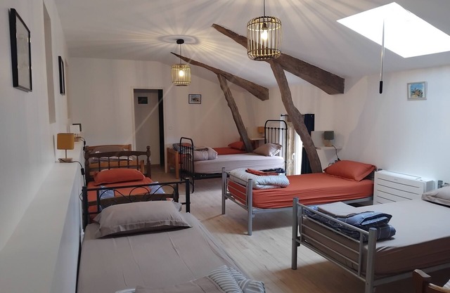 Gîte d'étape le relais de l'espérance sleeps 8