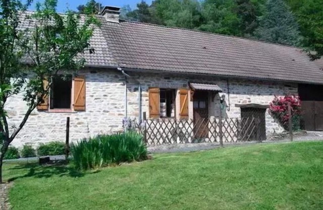Gîte de France in Sainte Fortunade 2 ears - Gite de France 5 people