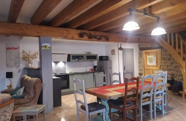Gîte du Cantou 6/7 Personnes
