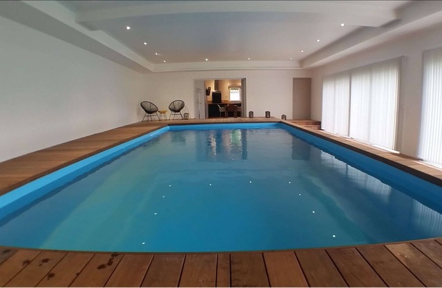 Gîte du Lac des Miroirs 2 to 4 people with private pool