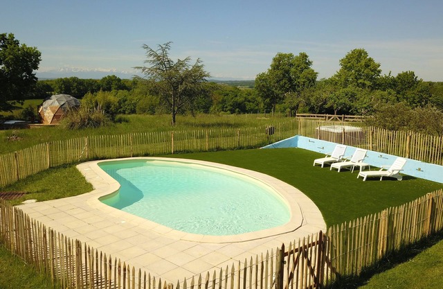 Gîte Japonais 2 à 4 Personnes, Piscine, SPA et vue sur les Pyrénées