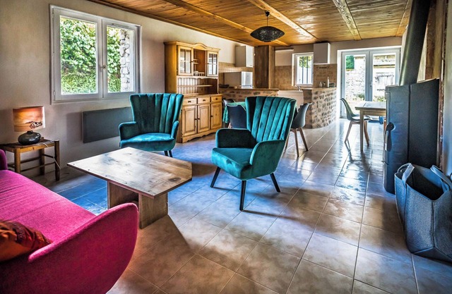 Gîte Jardin - Broussas Beach - Stay In Vassivière
