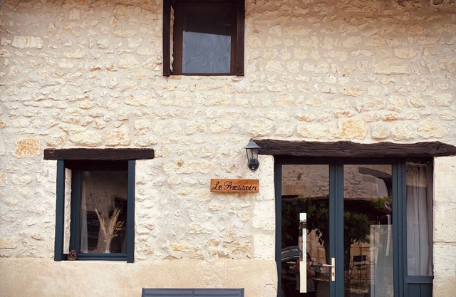 Gîte "Le Pressoir" Domaine Métairie des Gâcheries, Dordogne/Périgord Vert