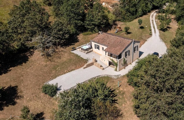 Gîte Le Soleillan - NUZEJOULS