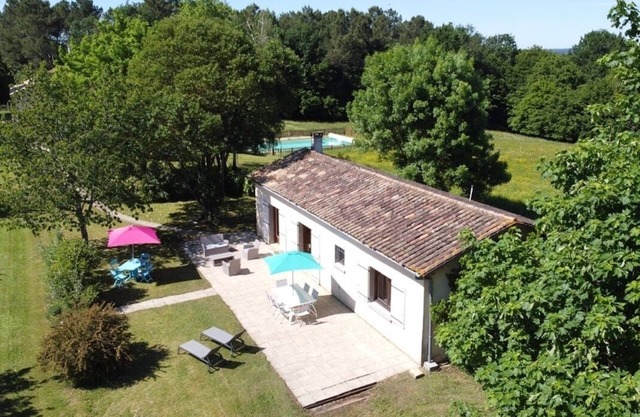 Gîte Nature: Private swimming-pool-Air-conditioning-Games-Horses-5hectares-Haras