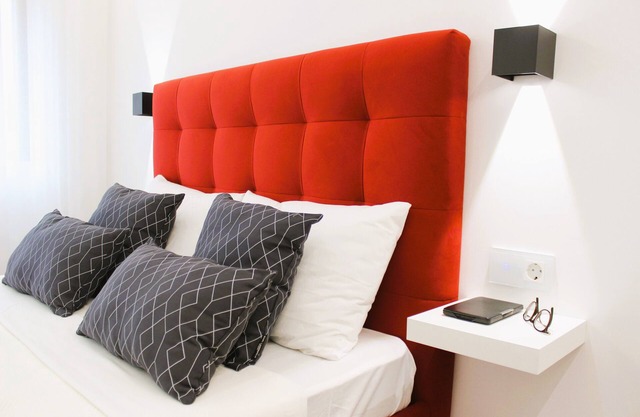 G 0.8 - G.OOGLE NEST SMART HOUSE in central location