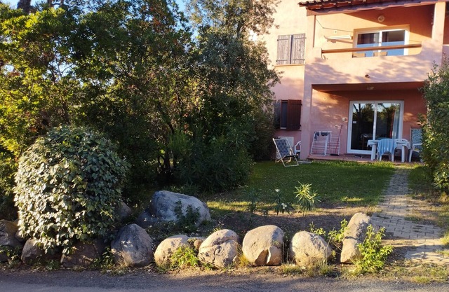 Ground floor apartment with garden