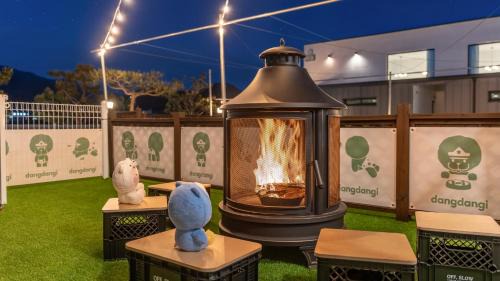 Gapyeong Dangdangi Pet Poolvilla Blue