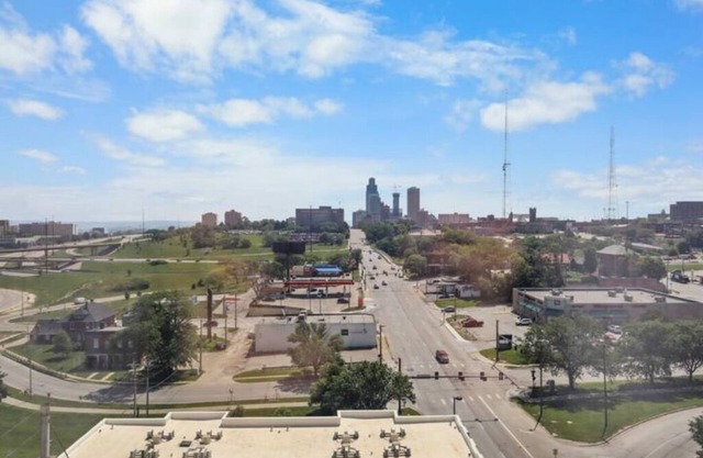 Garage Parking for 2, Pull Out Bed, Rooftop Access