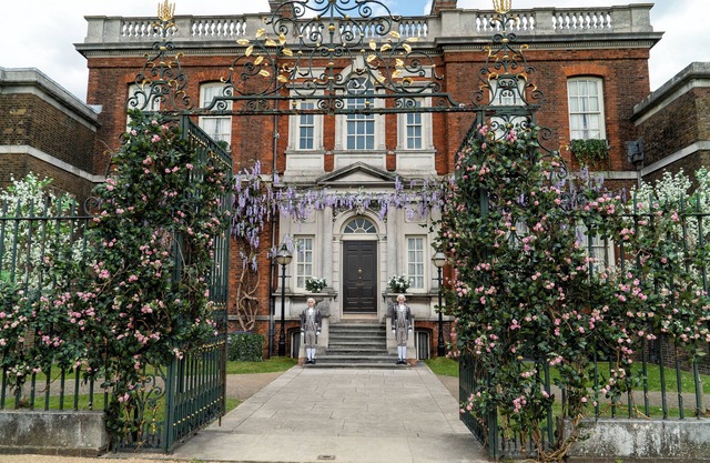 Garden flat on leafy Cator Estate in Blackheath
