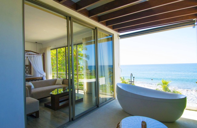 Garten Penthouse: An Idyllic, Oceanfront Retreat