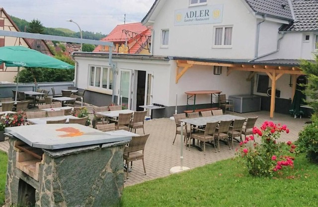 Gasthaus Adler: Double Room with Private Bathroom and Garden View