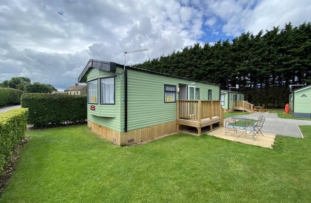 Gateway to the Yorkshire Dales a Luxurious 2 bedroom Motorhome sleeps 4