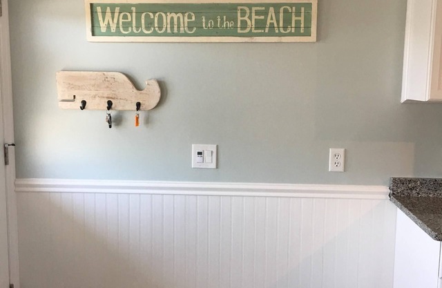 Gem by the Ocean! Private Pool and Beach!