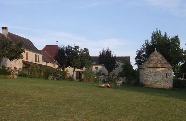 Genets 1, Your family gite in the heart of Les Genëts for 4 people