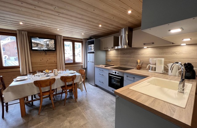 Gentianes flat 4 - Apartment 3* village center, near ski slope for 7/8 people