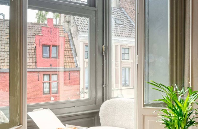 Ghent's Historic Gem: Your Perfect Hideaway