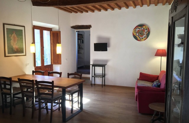 Giglio Island, spacious and cozy apartment in the medieval village of Castello