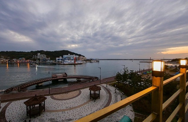 Gijang Golden Bay Pool Villas Pension