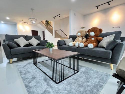 GioiaHome with 6 Bedrooms