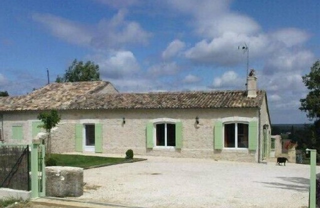 Gite 8/12 pers swimming pool + spa between Dordogne and Gironde