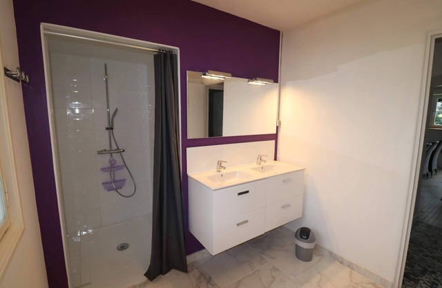 Gîte at the foot of the Loire bike trail