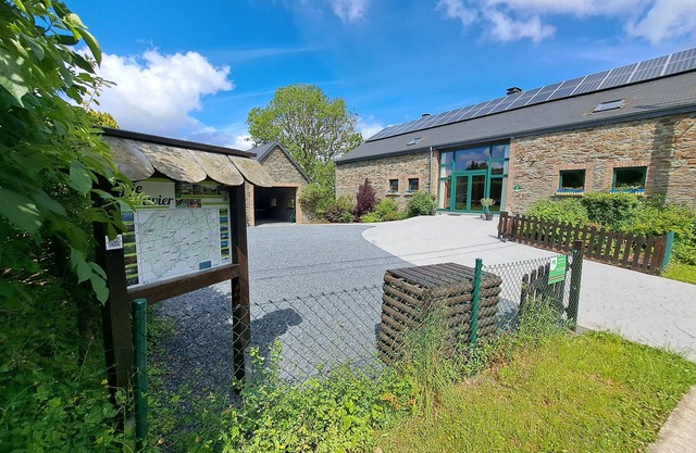 Gîte-Cottage-Ensuite with Bath-Garden view