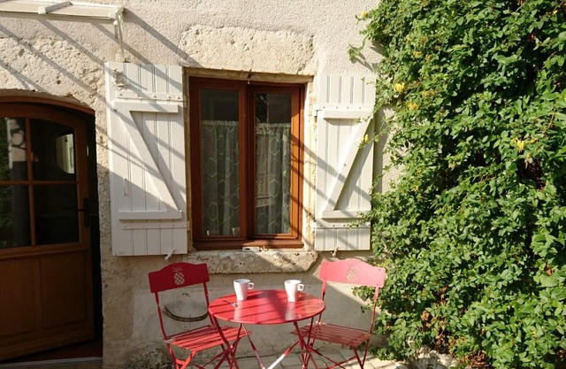 Gite Cour-sur-Loire, 3 bedrooms, 6 persons