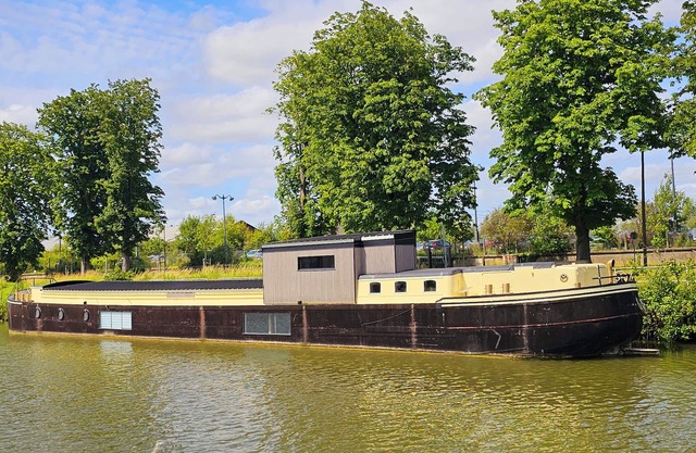 Gîte de groupe sur l'eau - Barge in Saint-Omer at the gateway to the Marais Audomarois