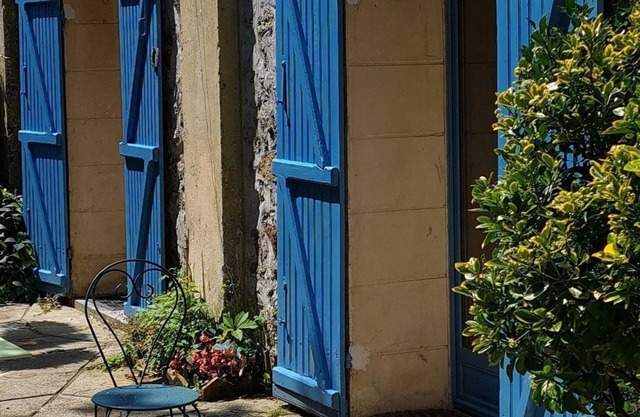 Gîte du bambou bleu, in the Parisian countryside