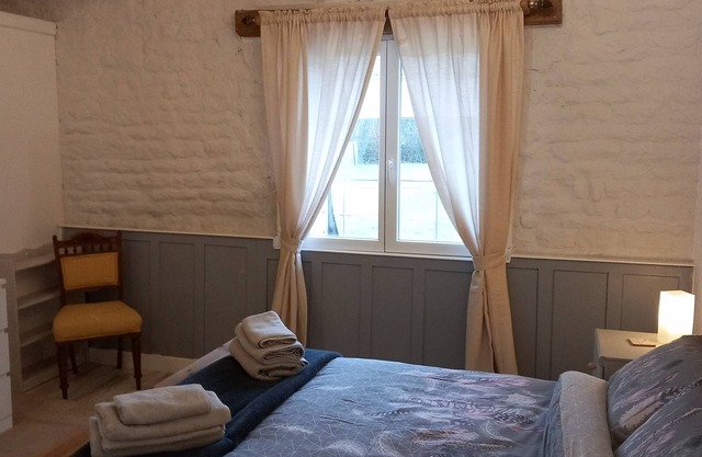 Gite Du Lys Two bedroom Cottage in Petosse