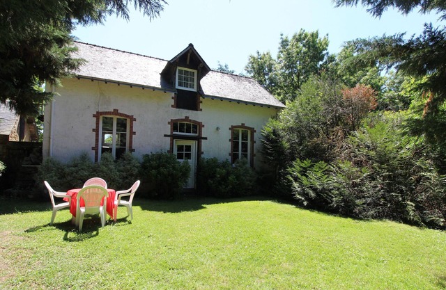 Gite Saint-Clément-de-la-Place, 2 bedrooms, 5 persons