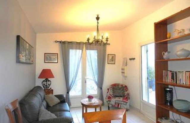 Gîte 'Gite Isis' with Private Terrace, Shared Garden and Wi-Fi