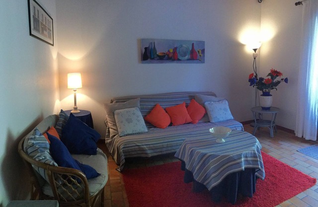 Gite in Quiet Hilltop Hamlet - An Area Of Vineyards With Stunning Views