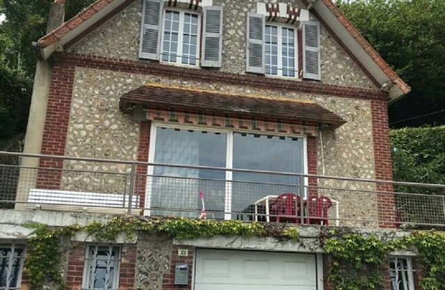 Gite Normandie, between SEA and COUNTRYSIDE, 400m from the SEA