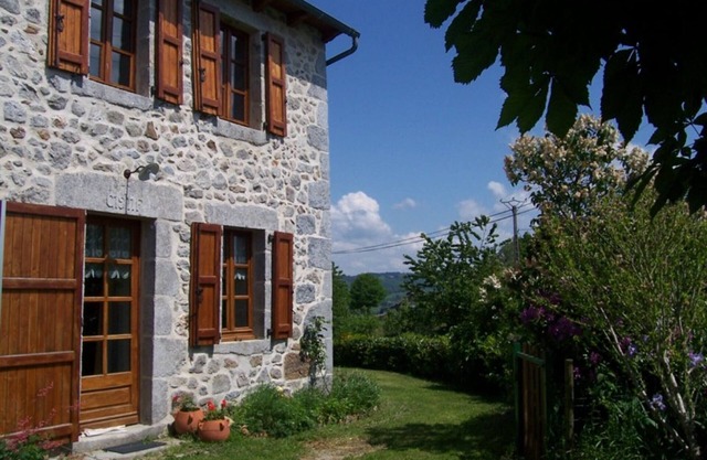 Gite Sansac-Veinazès, 2 bedrooms, 4 persons