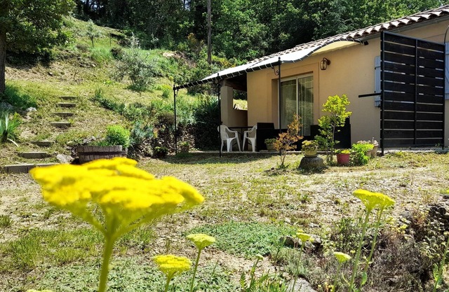 Gîte Sittelle with private parking