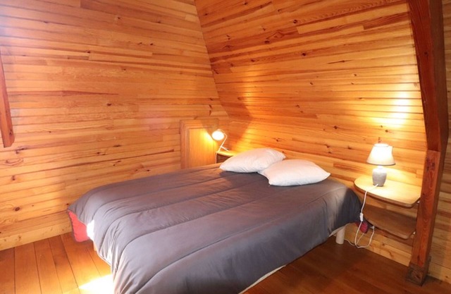 Gite Trémouille, 4 bedrooms, 8 persons