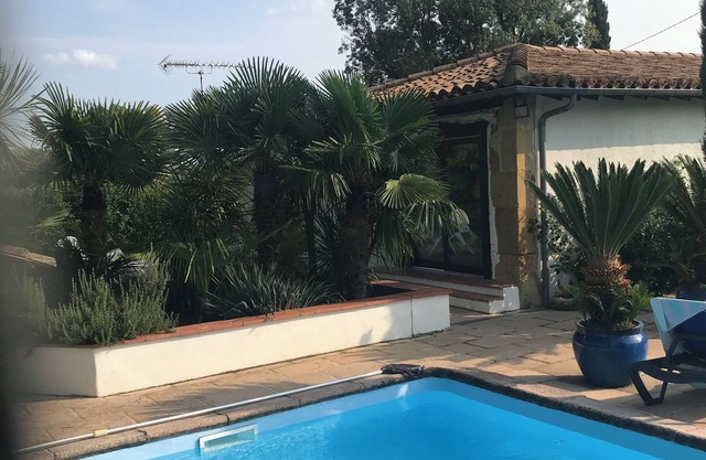 Gîte with swimming pool in the Gers, 45 minutes from Toulouse.