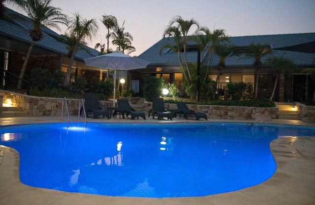 Glen Eden Beach Resort