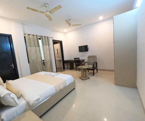 Global luxury stay