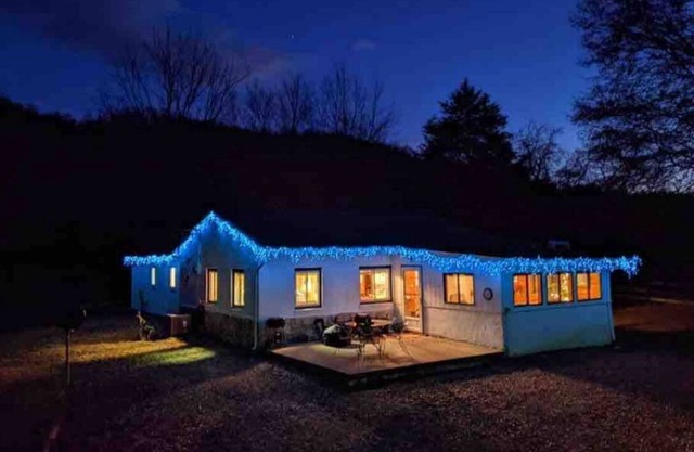 Glorious Mountain Getaway with amazing views of Old Rag Mountain