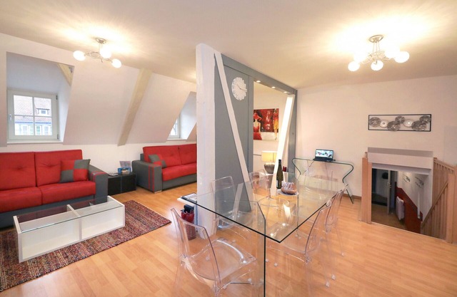 gluck duplex 97m2 city center 3br 2bth