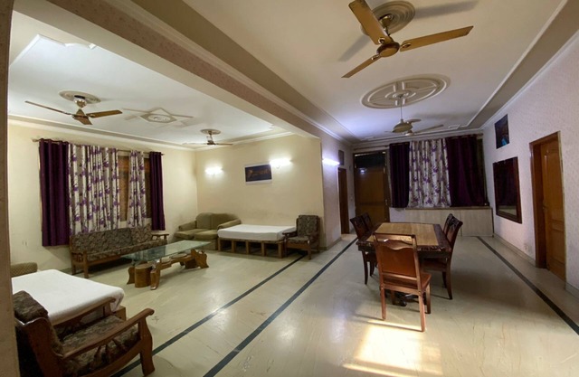 GoBravo-3BHK Near Airport & Cyber Hub