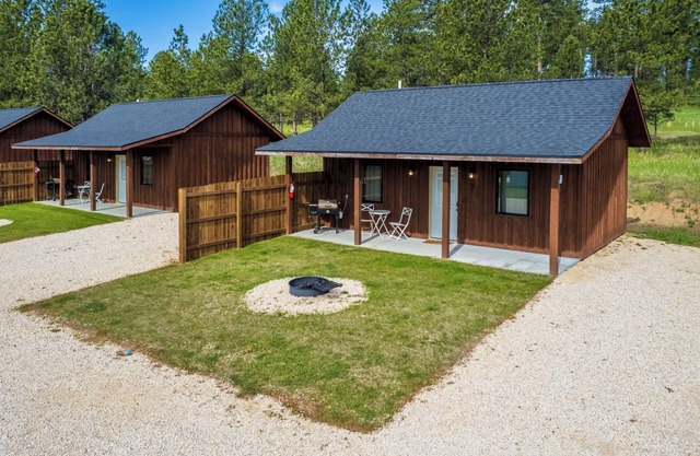 Gold Valley Camp Cabin 5 | 1 Bed, 1 Bath