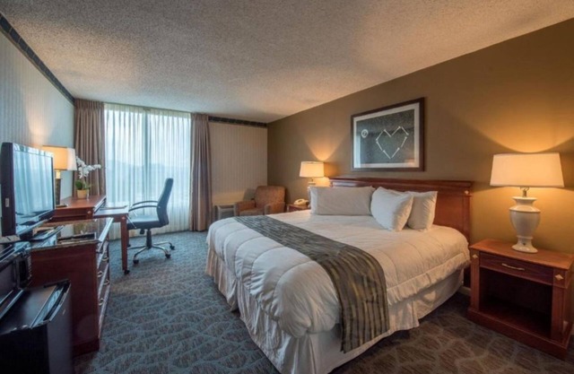 Golf & Spa Getaway: Lakeview Resort Studio